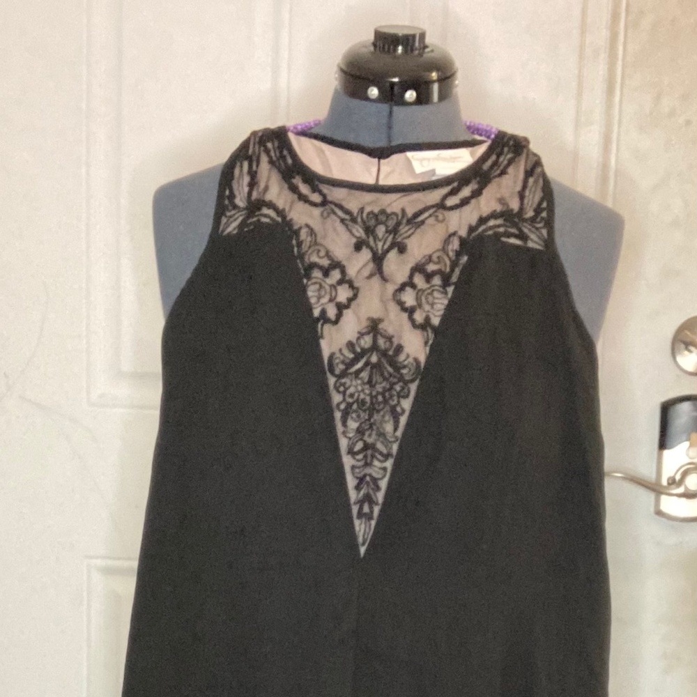 Black and Tan Jessica Simpson Maternity Dress